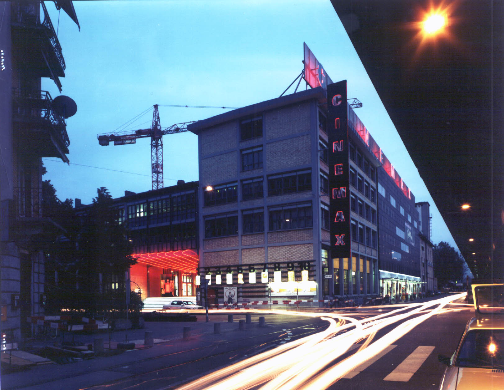 Bild-Cinemax_small Gebäudekomplex